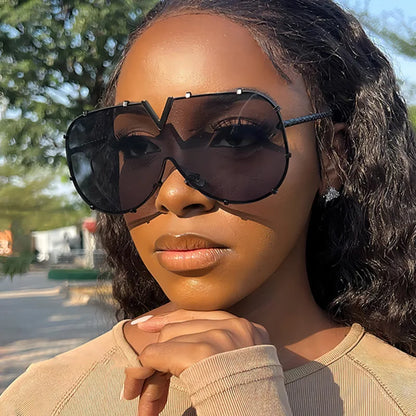 Trendy Rivets Metal Frame Oversized Pilot Women Sunglasses Brand Design Men Sunglass UV400 Outdoor Driving Travel Luxury Goggles