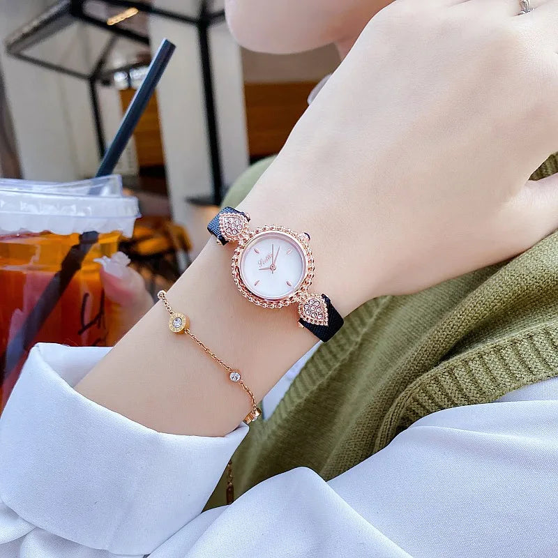 UTHAI Women Watch Light Luxury Brand Shell Faced Diamond Watches Waterproof Leather Strap Ladies Fashion Quartz Wristwatch gift