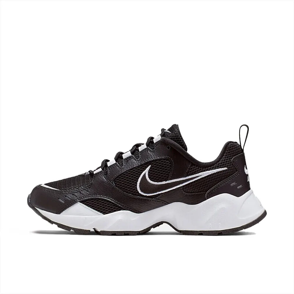 Chaussures de course Nike Air Heights : rembourrées, antidérapantes, résistantes, confortables, légères et respirantes AT4522-101