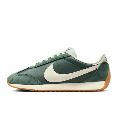 Nike Pacific : chaussures de ville basses pour femmes, confortables, polyvalentes, souples, légères et amortissantes, idéales pour les trajets quotidiens et les tenues décontractées HM4771-104