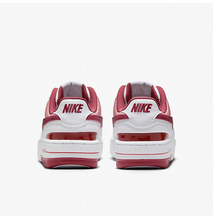 Originální dámské retro sportovní tenisky Nike Gamma Force s tlustou podrážkou a dlouhou životností FQ8877-100