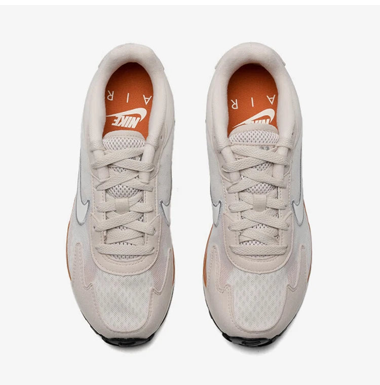Dámské lehké běžecké boty Nike Genuine Air Max Solo FN0784-105