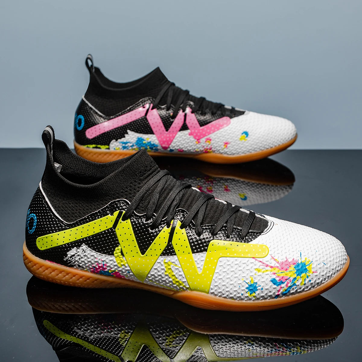 Chaussures de Football à fond plat pour hommes, chaussures de sport IC d'intérieur, montantes pour adultes, résistantes à l'usure, chaussures d'entraînement antidérapantes pour adolescents