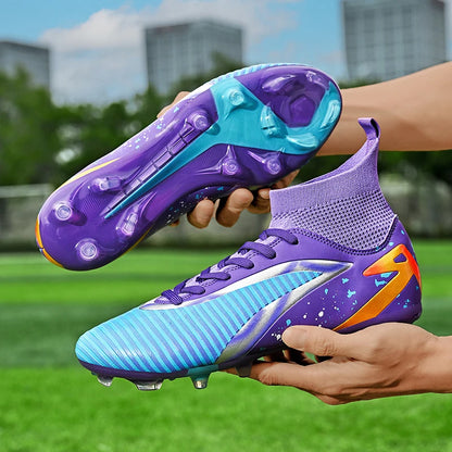 Nouvelles chaussures de football pour hommes, antidérapantes, pour futsal, à haute cheville, pour intérieur et extérieur, chaussures de sport de haute qualité, bottes de football ultralégères antidérapantes