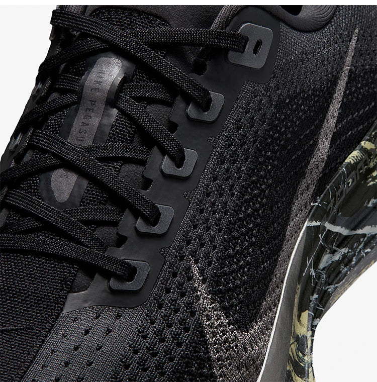 Nike Authentic Spring Style herre-løbesko med lavt skaft, slidstærke og stødabsorberende IM3713-001