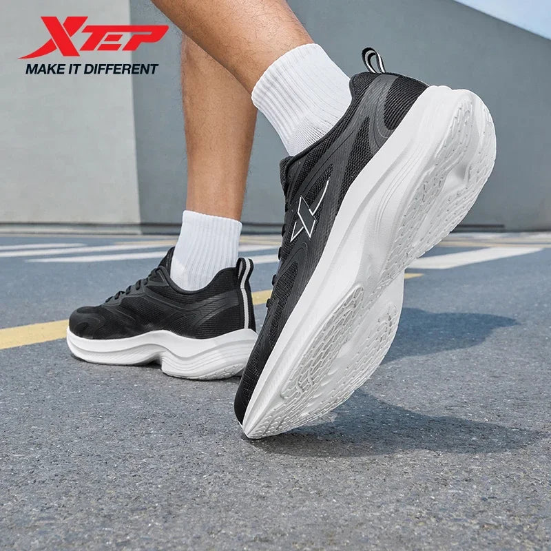 XTEP Running Shoes Men's 2025 Summer Mesh Breathable Comfortable Wear-Resistant Sports Shoes Commuting Casual Shoes 875319110025