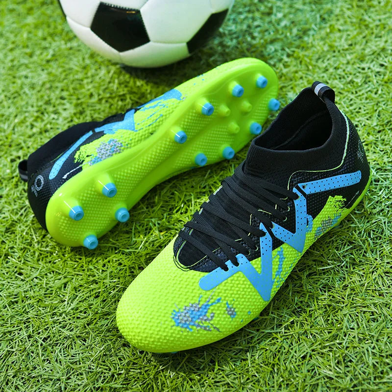New Men's Football Shoes Society Cleats Professional Soccer Shoes Indoor Fast Football Field Boots Sneakers Boy Original Training