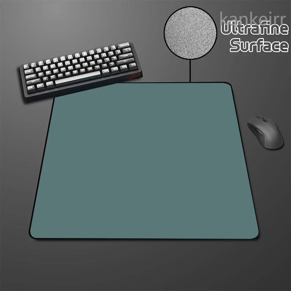 Svart Speed-musmatta i enfärgad design med hög elasticitet, halkfri undersida, premium gamingmusmatta för e-sport med ultrafin yta, deskmat