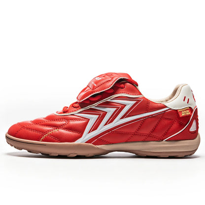 Chaussures de football pour hommes FG pour terrain ferme, tige en PU souple, crampons en caoutchouc renforcés, pour adultes, pour les matchs de football en plein air et l'entraînement sur pelouse.