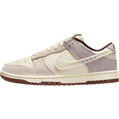 Nike Original Dunk Low LX Damen-Sneaker mit Dämpfung im Retro-Stil IH7353-010