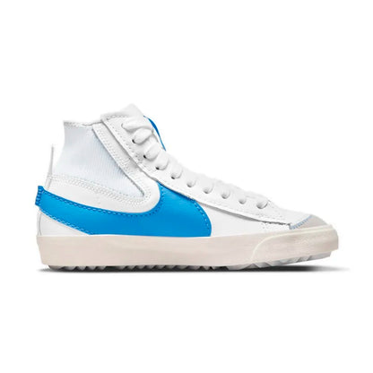 Nike Blazer Unisex Retro-Freizeitsneaker im klassischen Retro-Stil mit bequemer Dämpfung DD3111-103