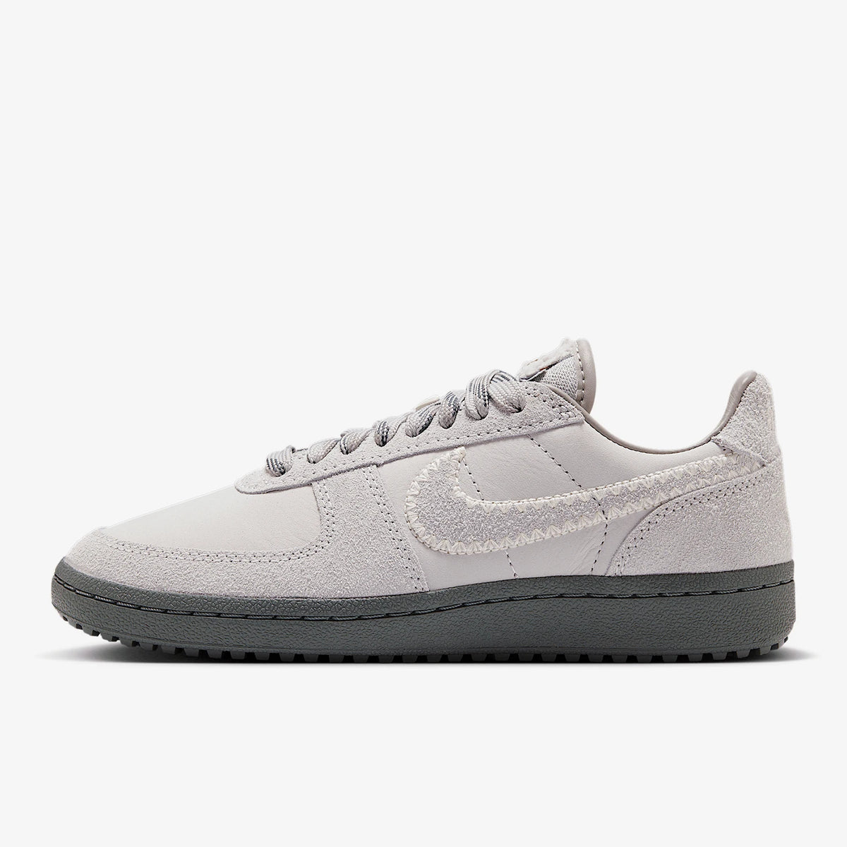 Chaussures de sport tendance pour femme Nike Official FIELD GENERAL HV5994-001