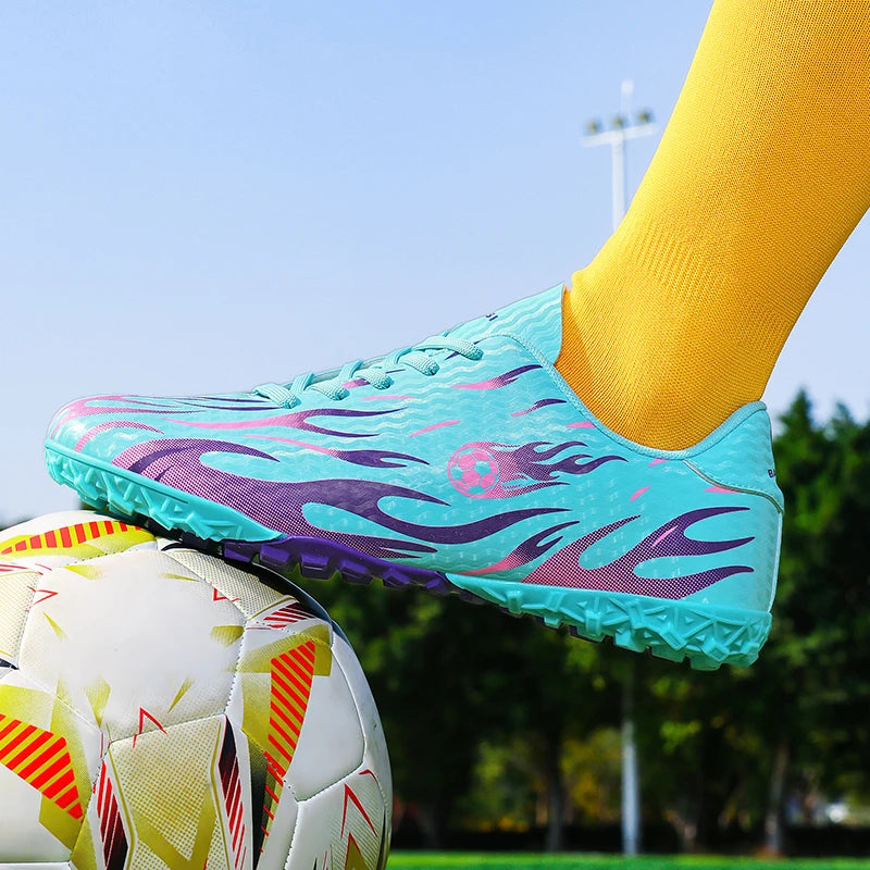 Chaussures de football professionnelles pour enfants, chaussures de foot pour hommes, basses, avec maintien de la cheville, sportives, pour jeunes, pour match et entraînement, antidérapantes, résistantes