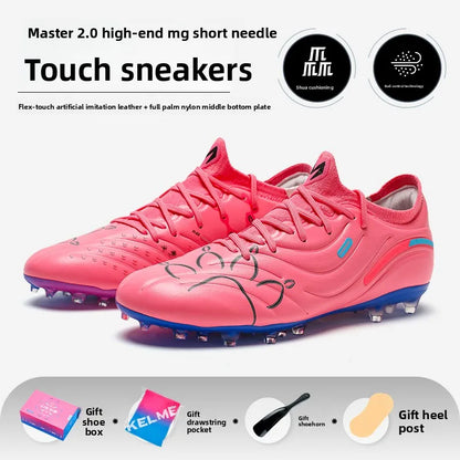 Kelme – buty piłkarskie dla dorosłych Mg Short Nail – męskie buty treningowe do piłki nożnej – profesjonalne buty do rozgrywek na trawie