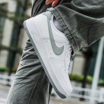 Nike Air Force 1 '07 White Light Smoke Grey Casual Comfortable Cushioning AF1 Low Men Skateboarding Shoes Streetwear FJ4146-100