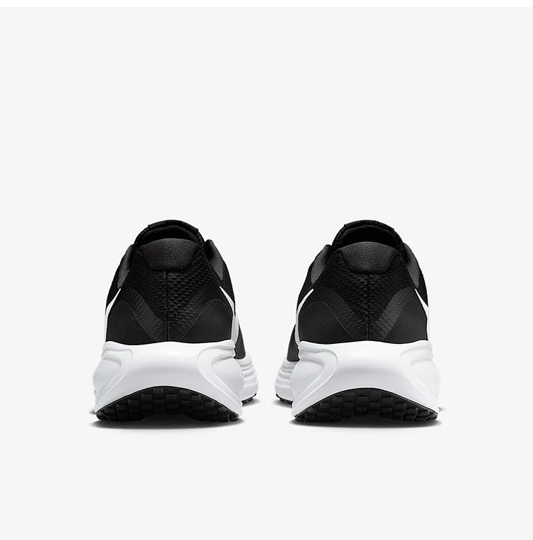Nike Genuine Revolution 8 herre-løbesko i mesh til landevejsløb HJ9198-003