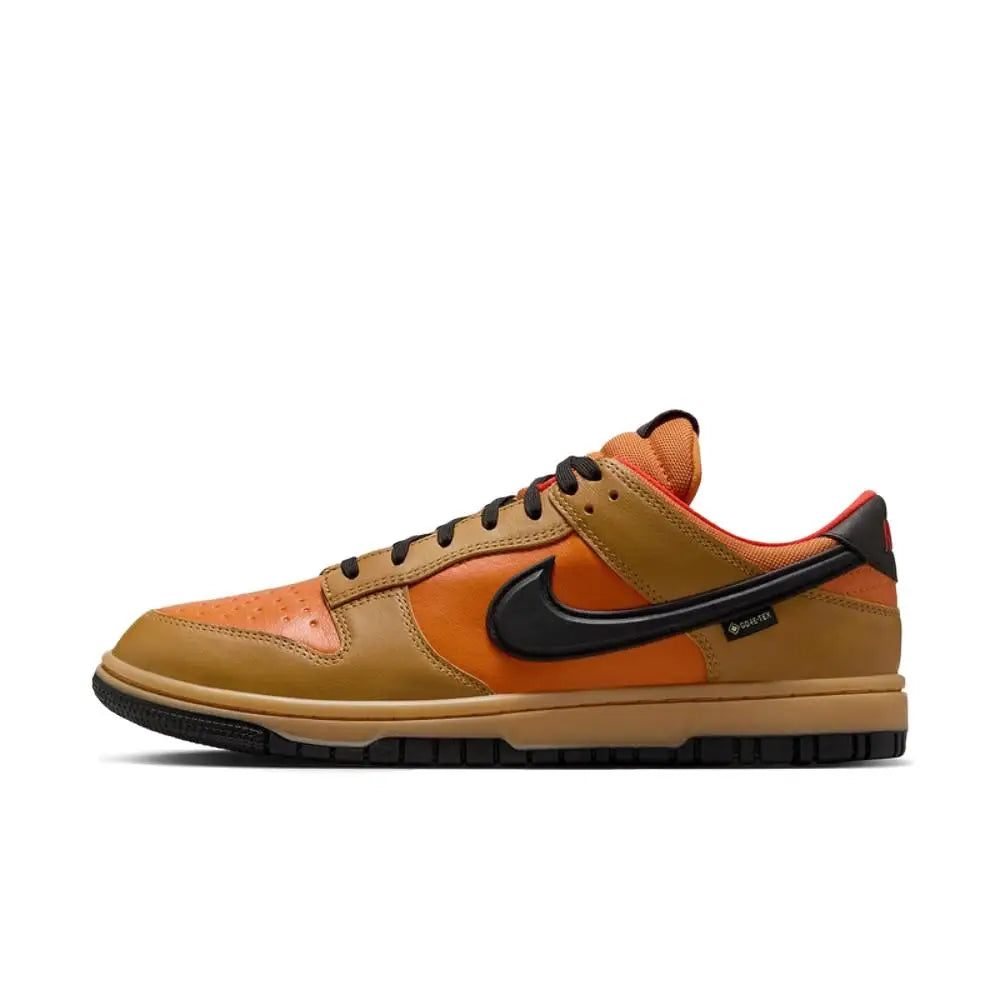 Nike Dunk Low – uniwersalne, niskie buty skateboardowe z cienką, antypoślizgową i wytrzymałą podeszwą, model unisex, kolor: biały/czarny/pomarańczowy, IB2260-500