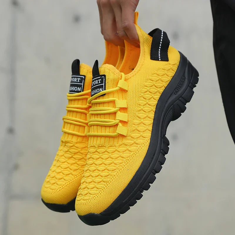 Baskets de plein air pour homme, jaune vif, en maille respirante, chaussures de sport amortissantes, chaussures d'aventure élégantes et tendance