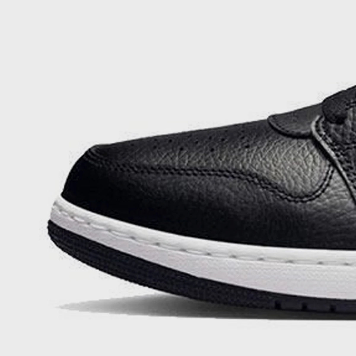 Nike genuine JORDAN Men's Low-Top Lace-Up Durable Casual Loafers IQ5698-001