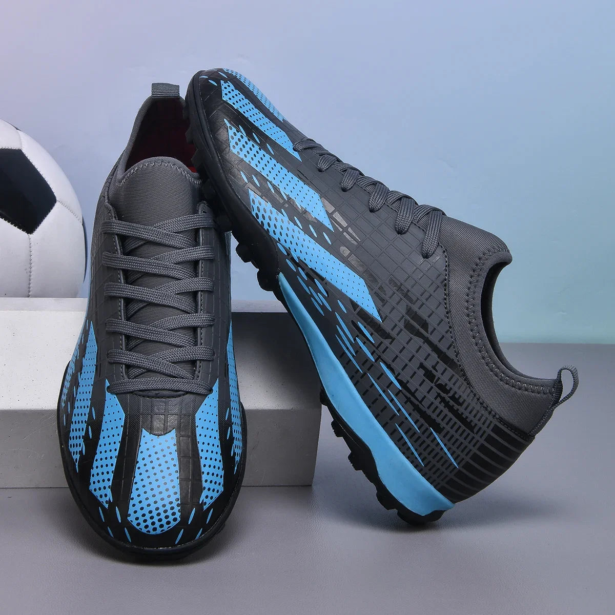 Chaussures de football professionnel pour homme Society TF/FG – Crampons de football – Chaussures d’origine pour terrain de football en salle – Baskets d’entraînement sur gazon