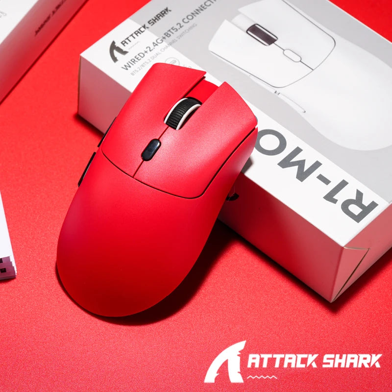 Bluetooth мишка ATTACK SHARK R1 – популярна мишка, представена от инфлуенсъри, автентична директно от марката, сензор PAW3311 с 1K Hz за гейминг