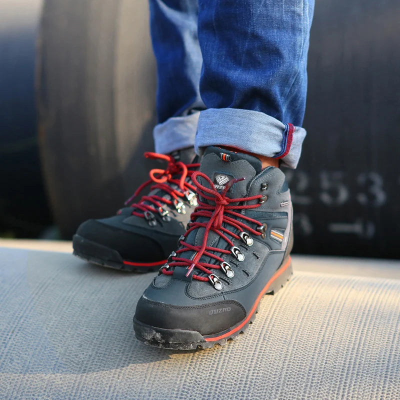 Wanderschuhe für Herren, Outdoor-Bergsteiger-Sneaker, hochwertige modische Freizeit-Schneestiefel für Herren
