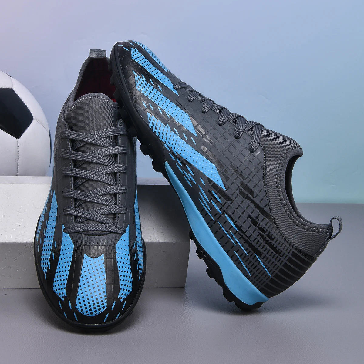 Nouveaux hommes chaussures de Football Futsal bottes de Football en salle Sport Match formation enfants TF crampons herbe cheville vente chaude haute qualité lumière