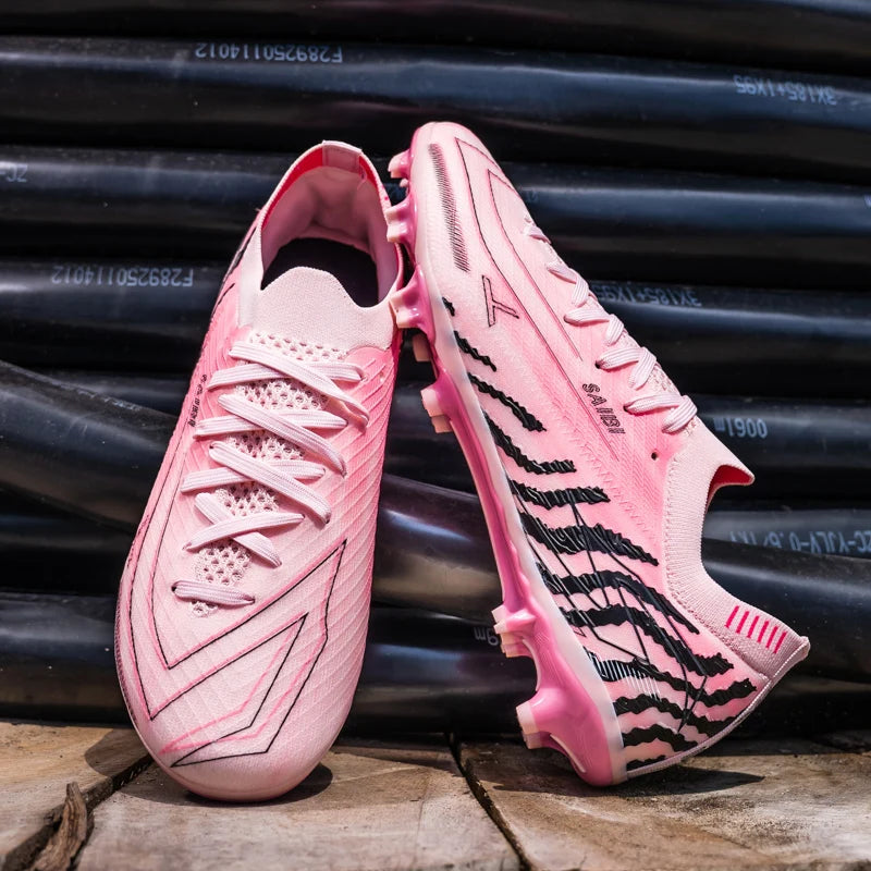 Chaussures de football AG FG pour hommes, semelles amortissantes en PU, crampons antidérapants pour adultes, pour entraînements de football de haute intensité sur pelouse extérieure.