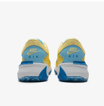 Scarpe da basket da uomo Nike Authentic ZOOM FREAK 5 EP DX4996-700