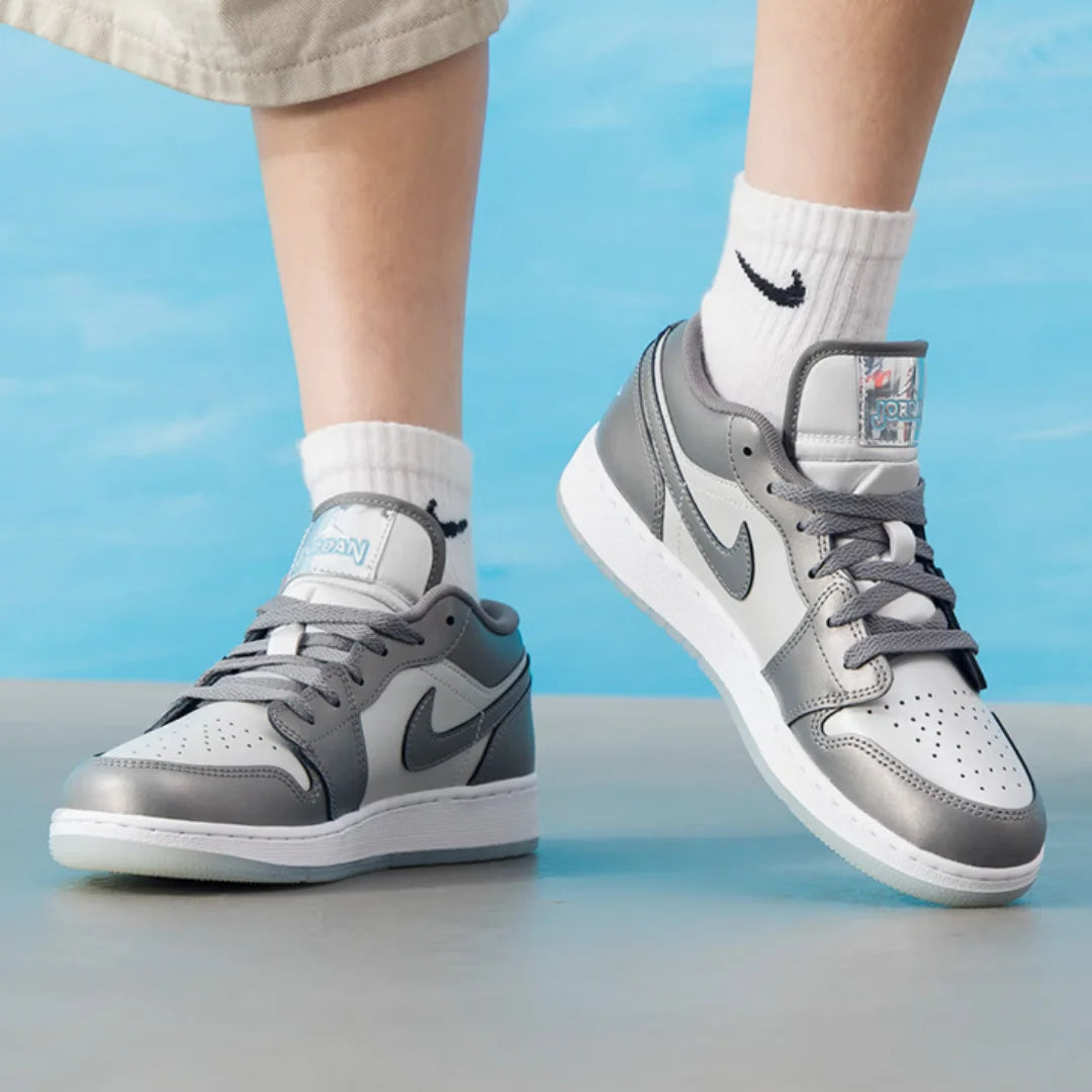 Nike's New Air Jordan 1 Low Se Comfortable, Lightweight, Durable and Wear-Resistant Women's Skate Shoes Hv4398-014