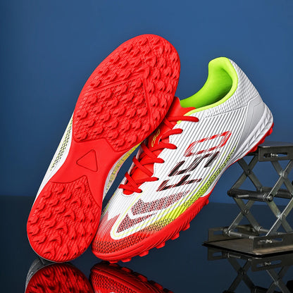 Professional men's soccer shoes TF broken nails provide super grip and anti slip, suitable for all seasons