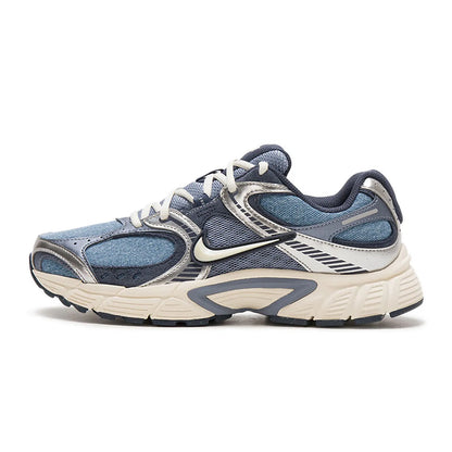 „NIKE V5 RNR“ kasdieniai bėgimo bateliai. Kasdienis komfortas. Lengvi. Kvėpuojantys. Laisvalaikio apranga. Unisex. HJ5228-001