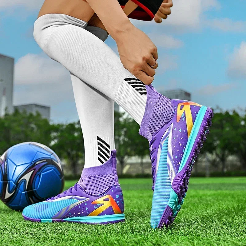 Nouvelles chaussures de football pour hommes, antidérapantes, pour futsal, à haute cheville, pour intérieur et extérieur, chaussures de sport de haute qualité, bottes de football ultralégères antidérapantes