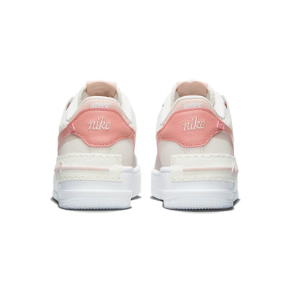 Nike Air Force 1 sneakers – skridsikre, slidstærke, klassiske, alsidige fritidssko og skatesko. Model: DZ1847-001