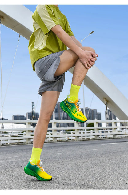 Scarpe da corsa da maratona da uomo con soletta in carbonio, sportive specializzate, traspiranti e leggere; scarpe da ginnastica da donna comode, sportive e antiscivolo