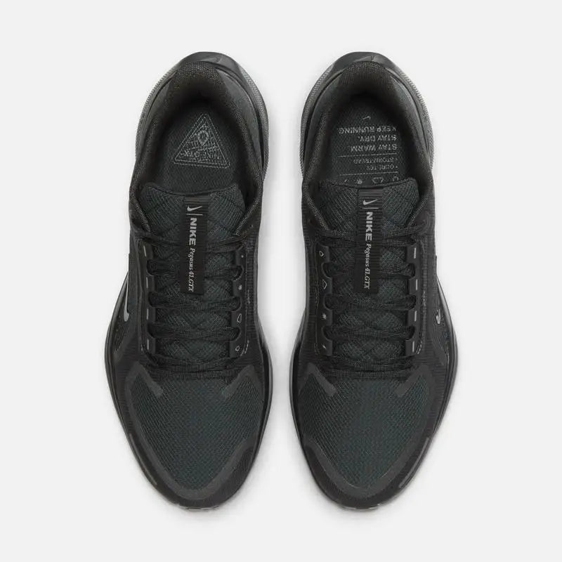 „Nike Pegasus 41 GORE-TEX“ vandeniui atsparūs, kvėpuojantys, amortizuojantys žemi bėgimo bateliai vyrams, juodi