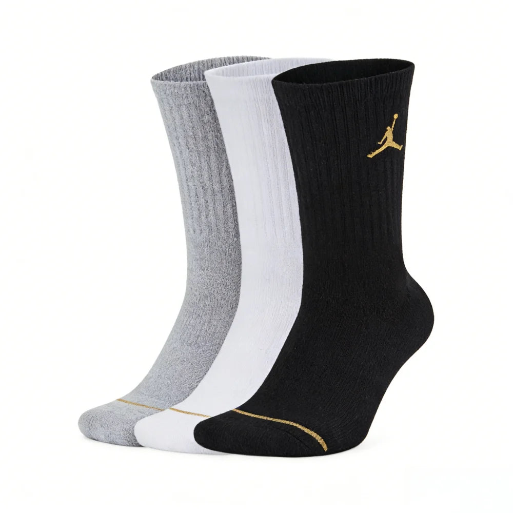Nike EVERYDAY CREW: Stylish, comfortable, slip-resistant, and durable unisex soft basketball socks (3-pack)  DA2123-100