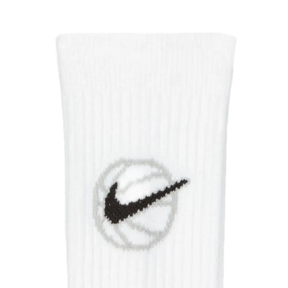 Nike EVERYDAY CREW: Stylish, comfortable, slip-resistant, and durable unisex soft basketball socks (3-pack)  DA2123-100