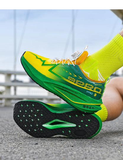 Scarpe da corsa da maratona da uomo con soletta in carbonio, sportive specializzate, traspiranti e leggere; scarpe da ginnastica da donna comode, sportive e antiscivolo