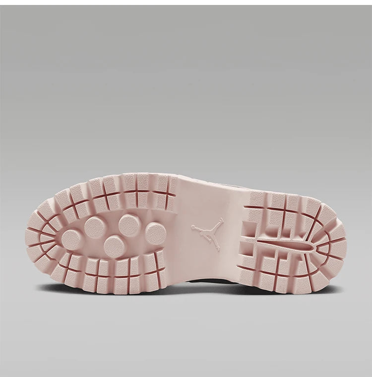 Originálne dámske poltopánky Nike Air Jordan s odpruženou a odolnou hrubou podrážkou FJ5737-116