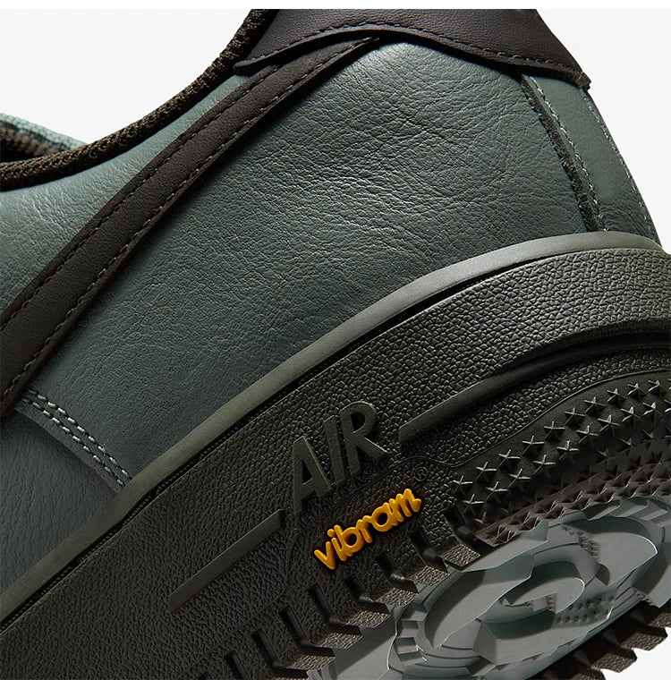 Nike Authentic Winter Style Pánske športové odolné nízke tenisky HV5953-300