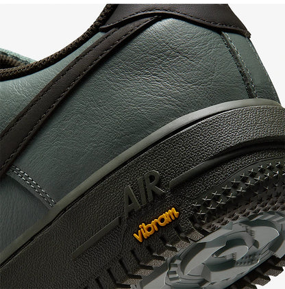 Nike Authentic Winter Style Pánske športové odolné nízke tenisky HV5953-300