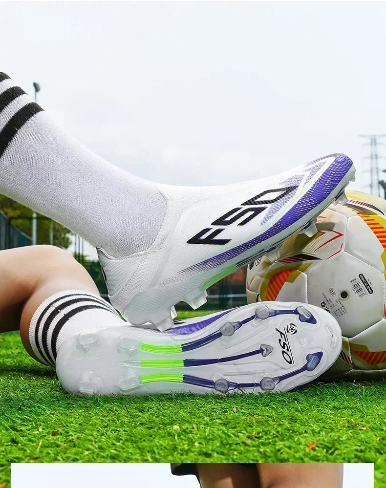 Nouvelles chaussures de football pour hommes, mi-hautes, légères, très vendues, pour l'entraînement sur herbe, antidérapantes, crampons de haute qualité pour l'extérieur.
