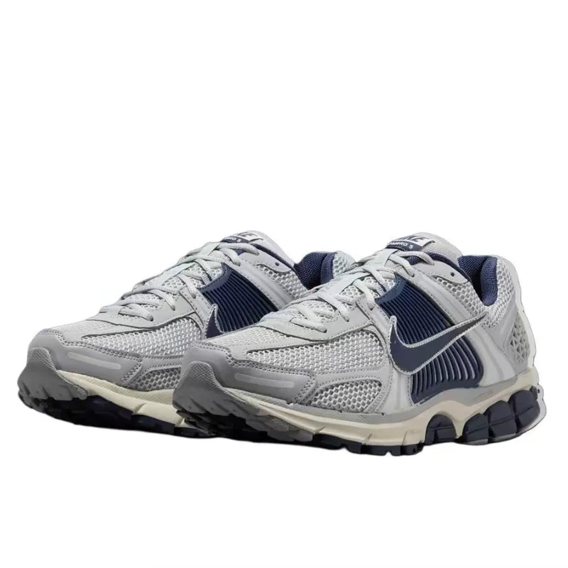 Nike Zoom Vomero 5 : chaussures de course unisexes basses, confortables, respirantes, pour les trajets quotidiens, style casual FB9149-003