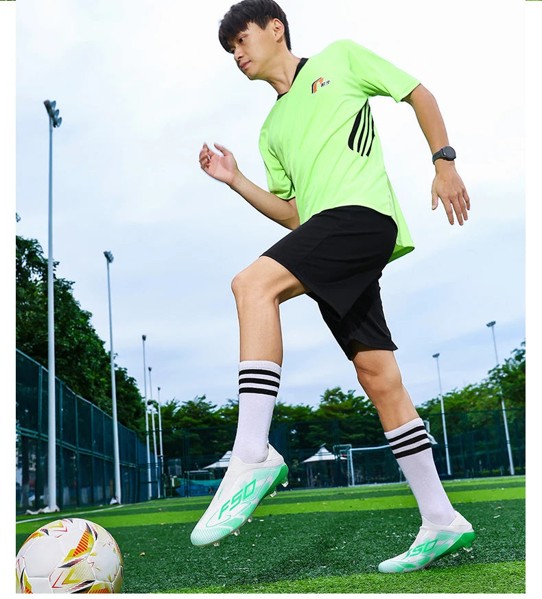 Chaussures de football pour hommes – Chaussures de foot antidérapantes pour garçons – Crampons pour gazon – Baskets de match de haute qualité – Best-sellers – Chaussures montantes légères pour l'extérieur