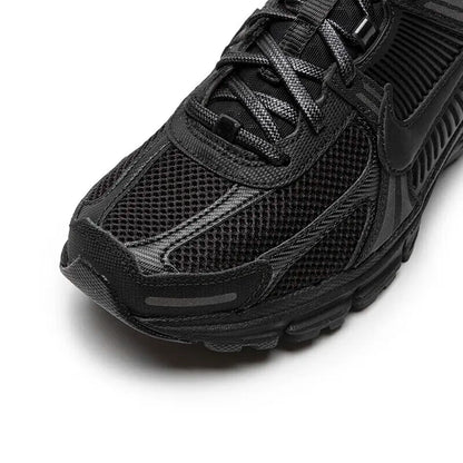 Oryginalne męskie buty do biegania NIKE ZOOM VOMERO 5