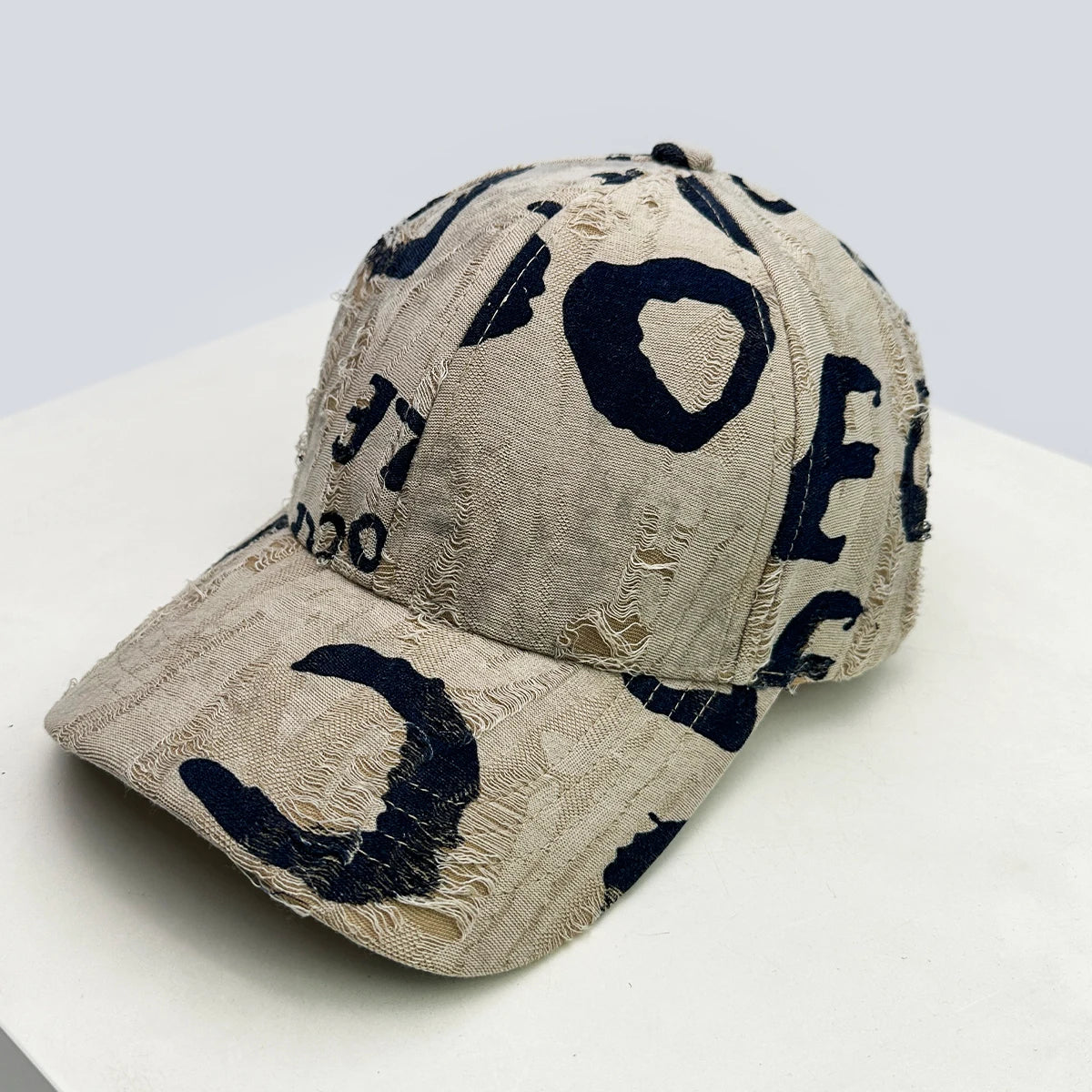 New Unisex American Vintage Letter Personal Baseball Hats Breathable Broken Style Sunshade Peaked Caps Versatile Fashion Street
