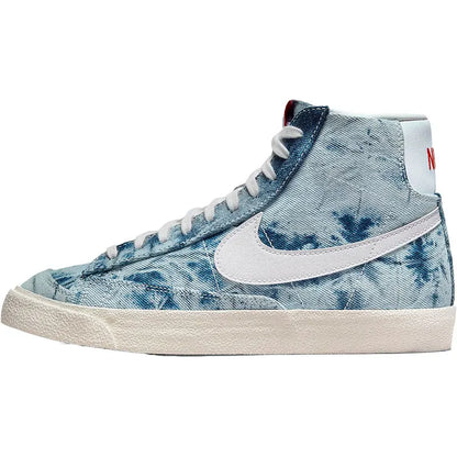 Oryginalne buty Nike Blazer Mid '77 dla kobiet – retro buty skateboardowe z wysoką cholewką DV2182-900