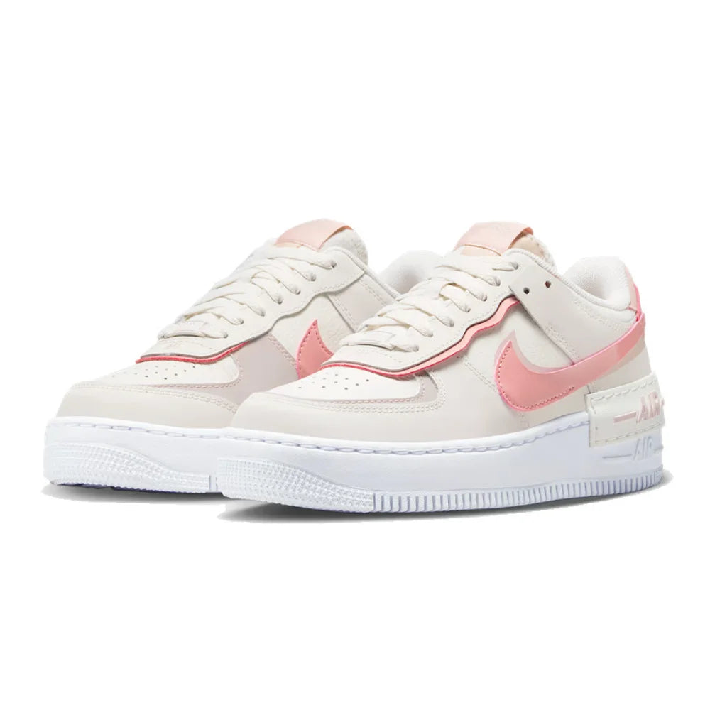 Nike Air Force 1 sneakers – skridsikre, slidstærke, klassiske, alsidige fritidssko og skatesko. Model: DZ1847-001