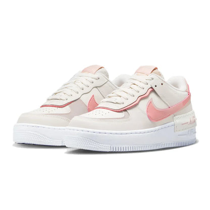 Nike Air Force 1 sneakers – skridsikre, slidstærke, klassiske, alsidige fritidssko og skatesko. Model: DZ1847-001